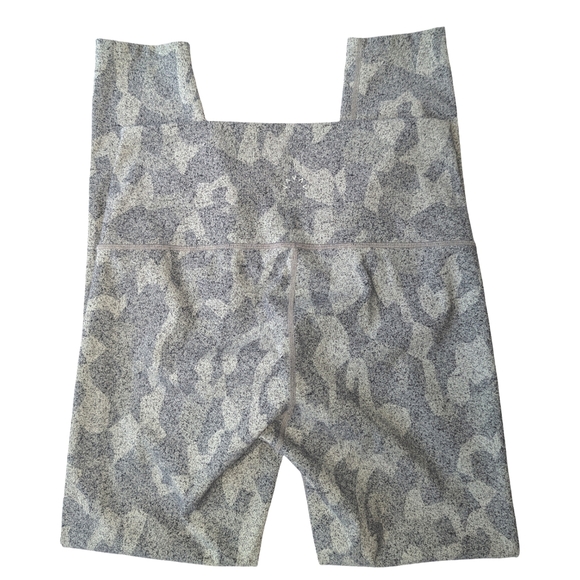 Varley Pants - Varley Womens Leggings Gray Camo Pattern Size Size M